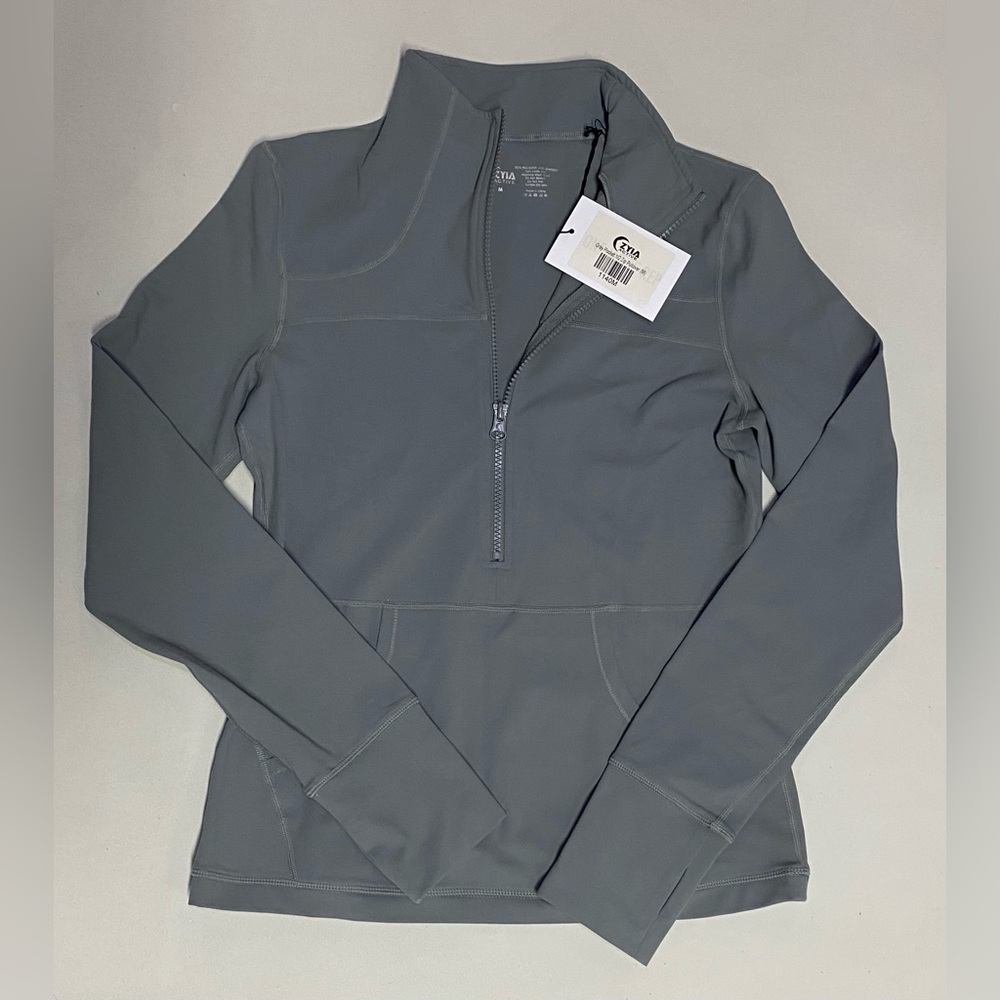 NWT ZYIA gray pocket half 1/2 zip pullover (medium)